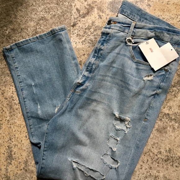 Good American Plus (22) Destruction Skinny Jeans - Picture 3 of 6